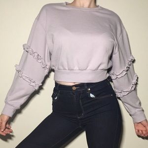 🦋2 for $10🦋Lavender 💜 Cropped Ruffled Pullover